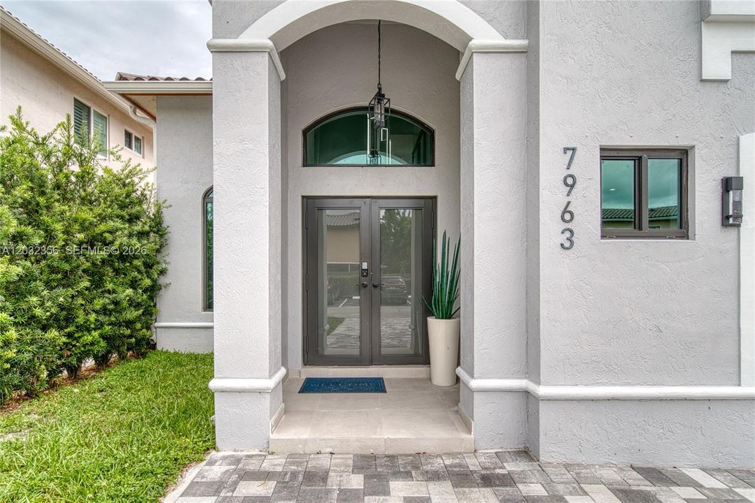 For Sale: $665,000 (3 beds, 2 baths, 1772 Square Feet)