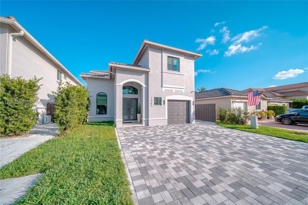 For Sale: $665,000 (3 beds, 2 baths, 1772 Square Feet)