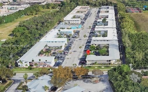 Crystal Court Community