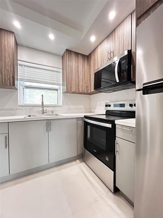 For Rent: $1,700 (1 beds, 1 baths, 480 Square Feet)