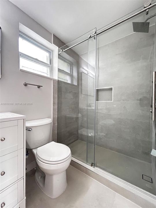 For Rent: $1,700 (1 beds, 1 baths, 480 Square Feet)