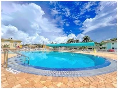 For Rent: $1,700 (1 beds, 1 baths, 480 Square Feet)