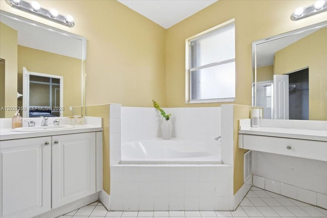 For Sale: $554,990 (3 beds, 2 baths, 1784 Square Feet)