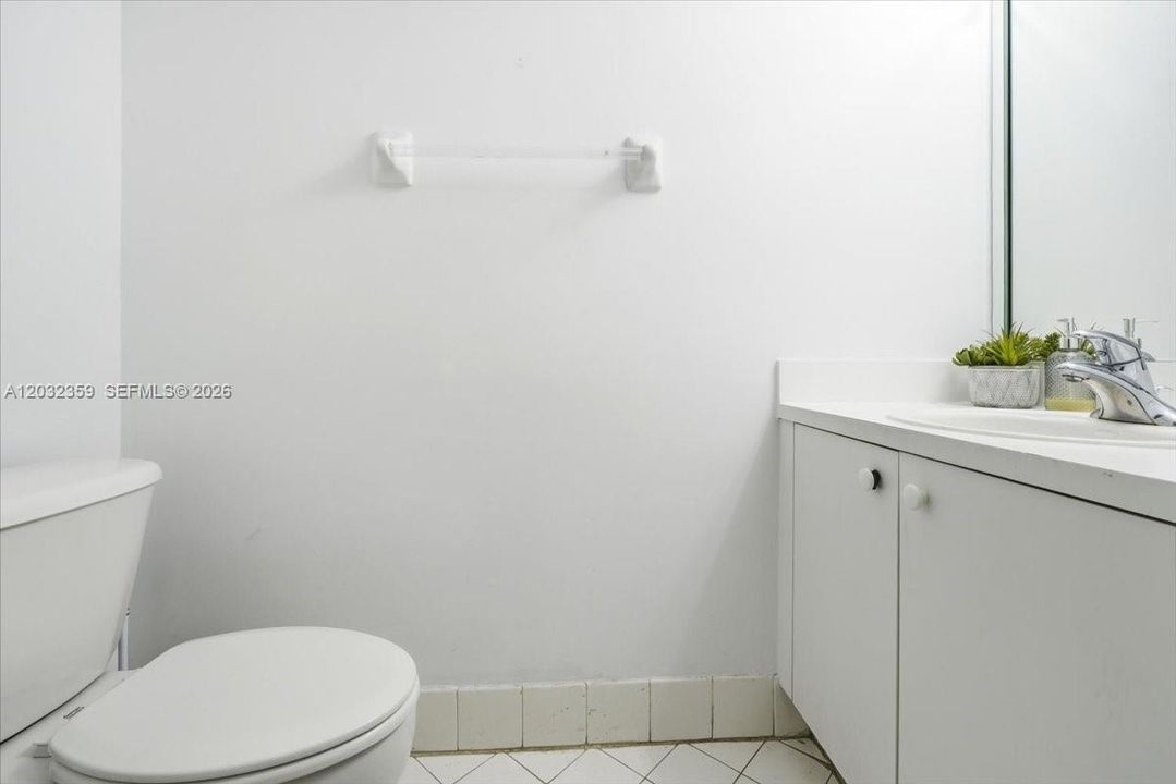 For Sale: $554,990 (3 beds, 2 baths, 1784 Square Feet)