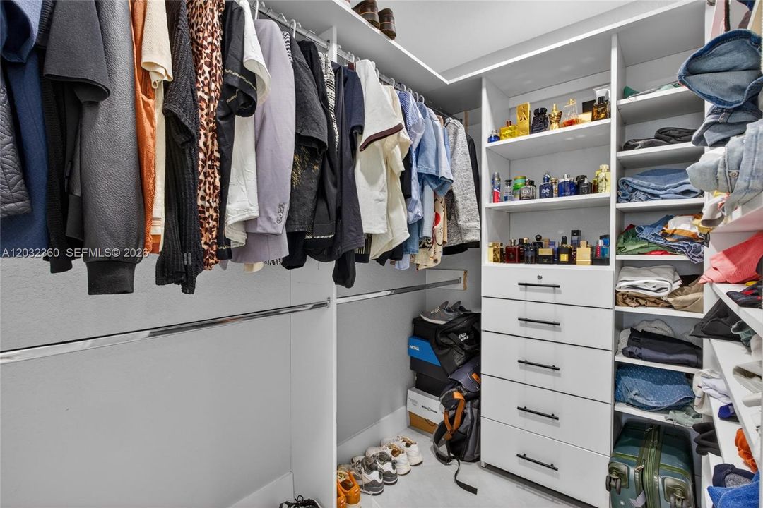 En Renta: $8,990 (5 camas, 4 baños, 3408 Pies cuadrados)