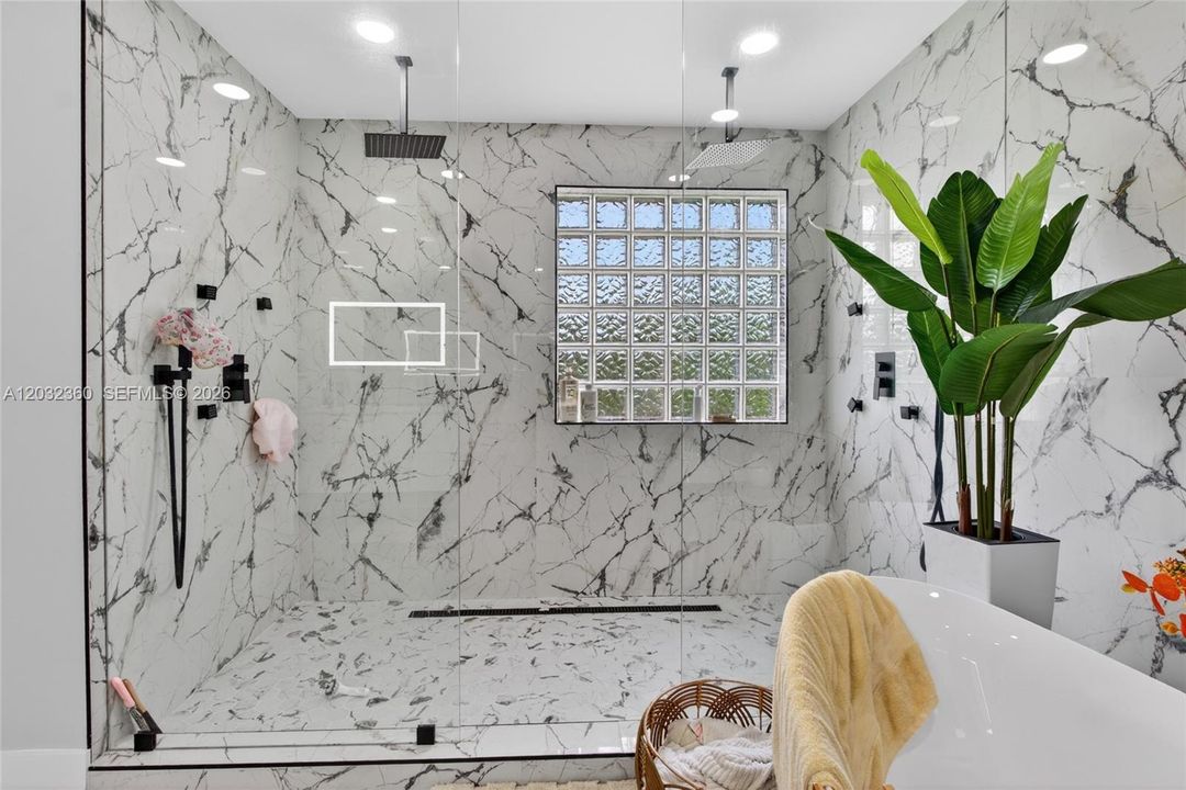 En Renta: $8,990 (5 camas, 4 baños, 3408 Pies cuadrados)