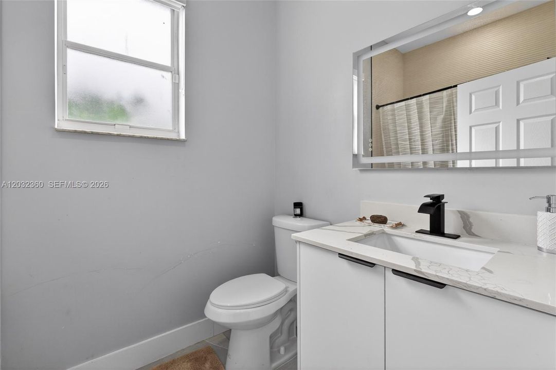 En Renta: $8,990 (5 camas, 4 baños, 3408 Pies cuadrados)