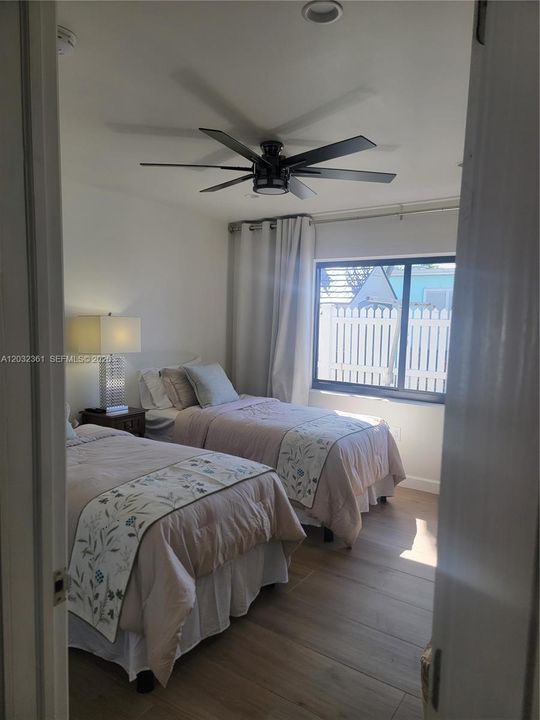 For Rent: $3,599 (2 beds, 1 baths, 1096 Square Feet)
