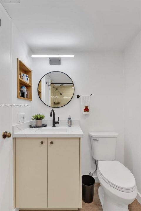 For Sale: $294,900 (2 beds, 2 baths, 1150 Square Feet)