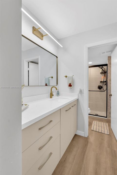For Sale: $294,900 (2 beds, 2 baths, 1150 Square Feet)