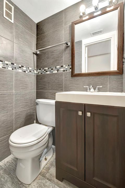For Rent: $1,890 (1 beds, 1 baths, 865 Square Feet)