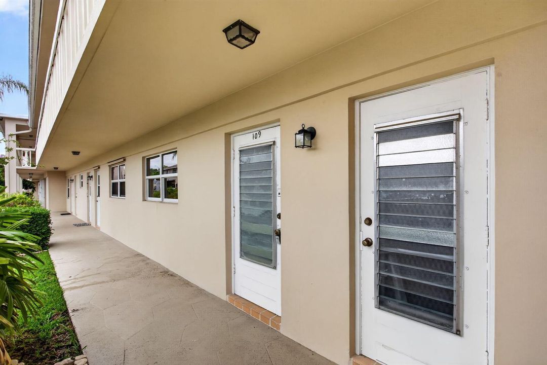 Main entrance to apartment