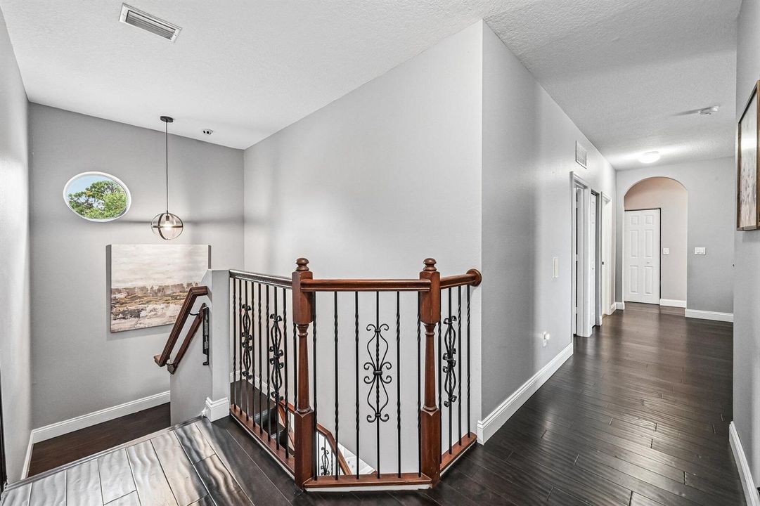 37-web-or-mls-Palisades Dr-S3105-035