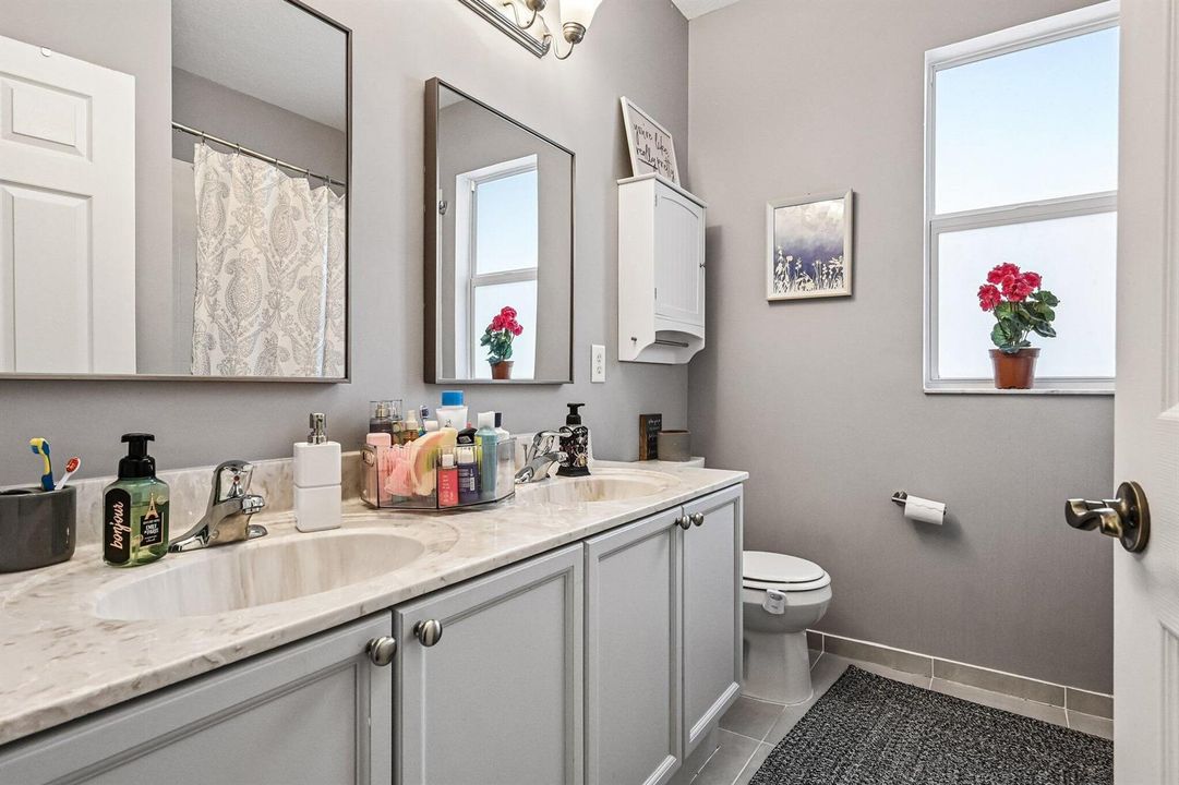 45-web-or-mls-Palisades Dr-S3105-043