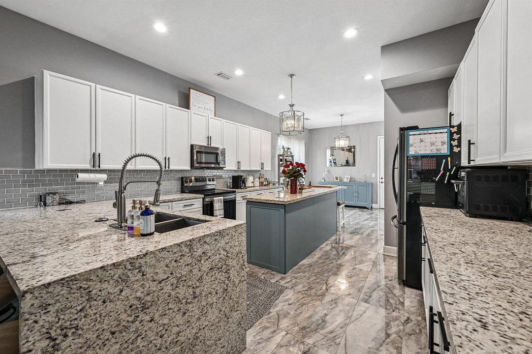 18-web-or-mls-Palisades Dr-S3105-016