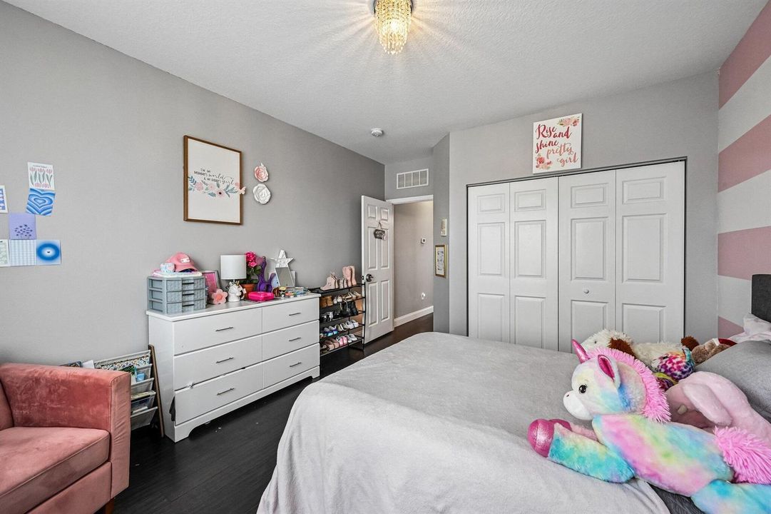 48-web-or-mls-Palisades Dr-S3105-046