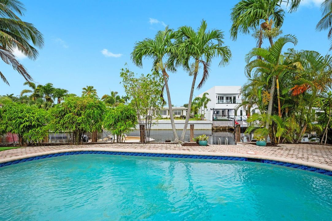 46-web-or-mls-2625-gulfstream-ln