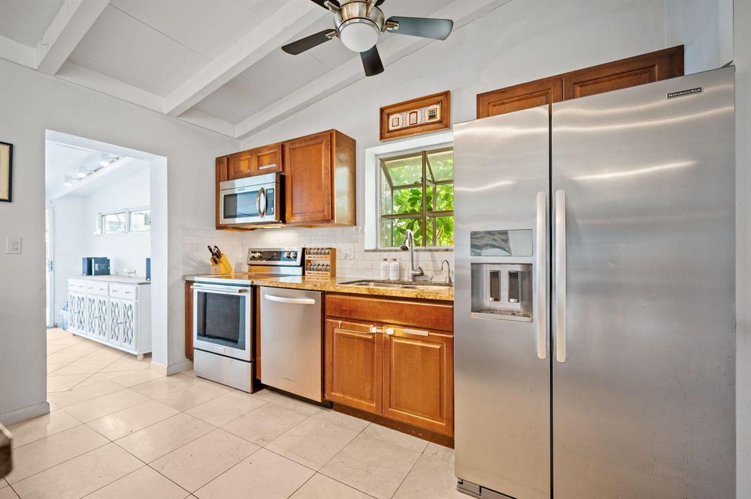 15-web-or-mls-2625-gulfstream-ln