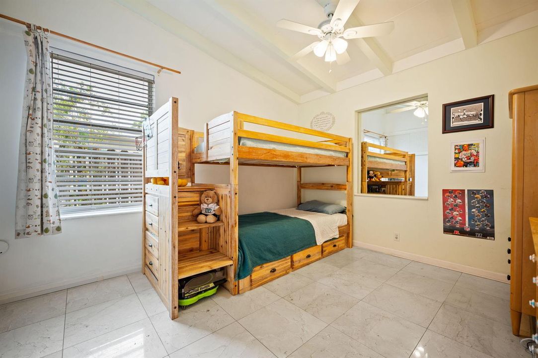 20-web-or-mls-2625-gulfstream-ln
