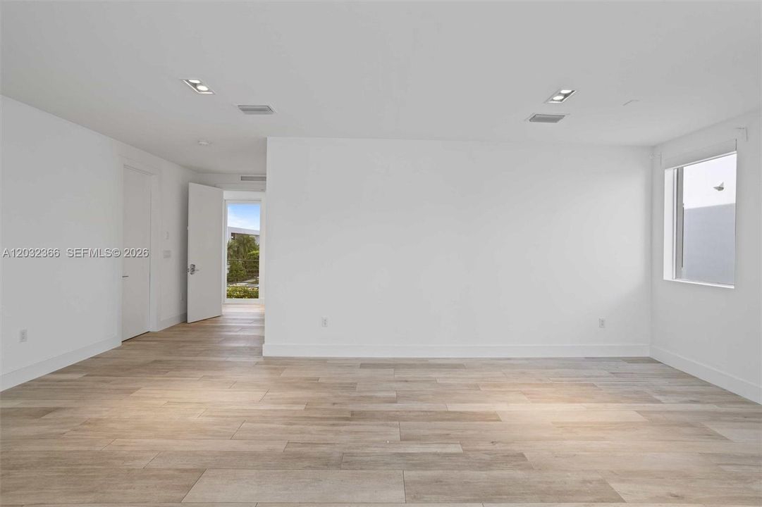 En Renta: $13,500 (5 camas, 5 baños, 4628 Pies cuadrados)