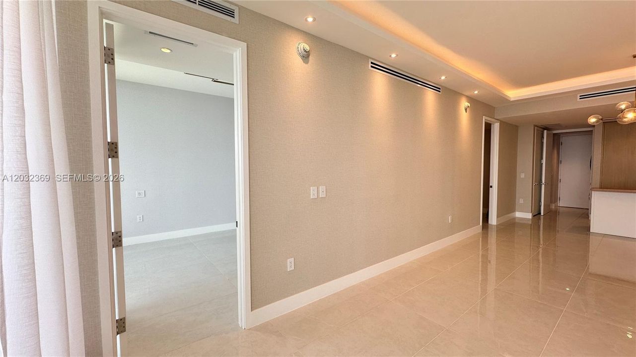 Door to second suite