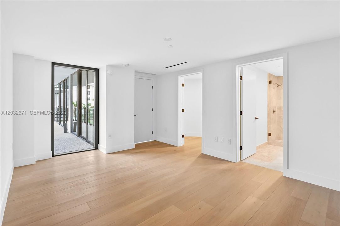 For Sale: $3,050,000 (2 beds, 2 baths, 1756 Square Feet)