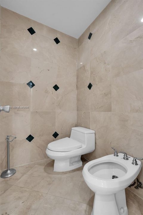 En Renta: $4,490 (4 camas, 2 baños, 3058 Pies cuadrados)