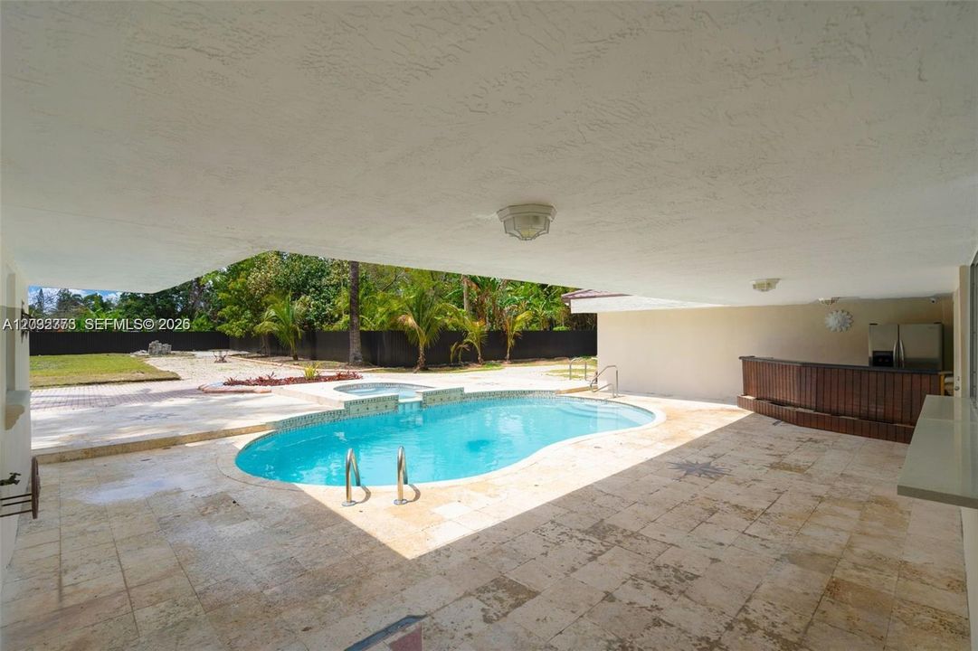 En Renta: $4,490 (4 camas, 2 baños, 3058 Pies cuadrados)