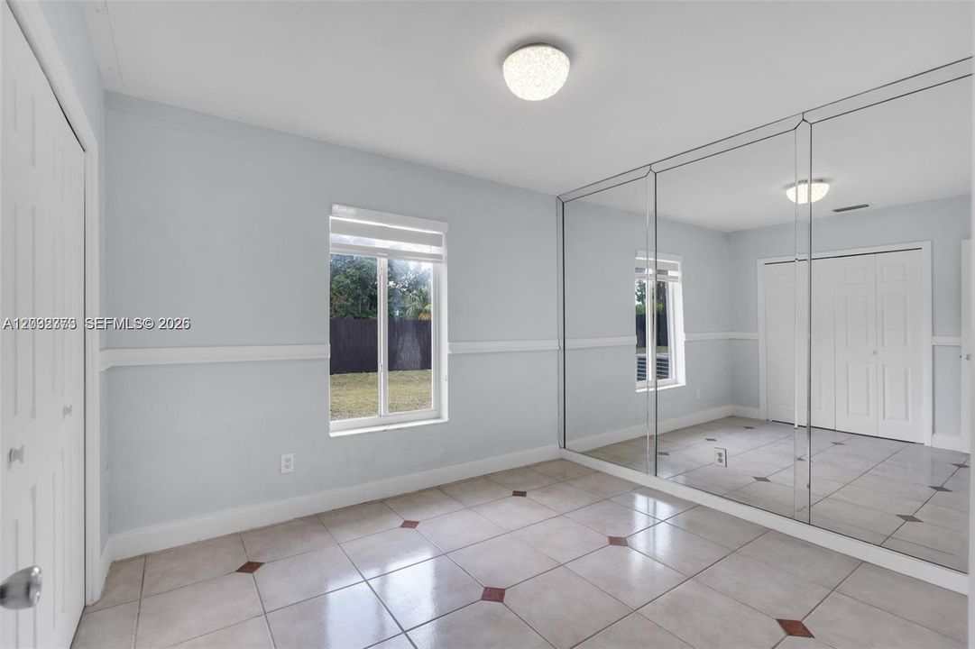 En Renta: $4,490 (4 camas, 2 baños, 3058 Pies cuadrados)