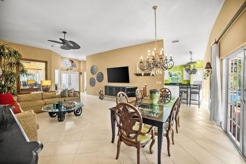 Living & dining area.