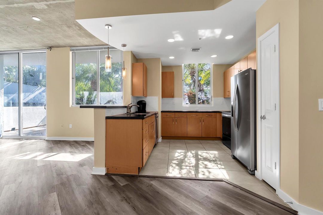 300 S. Australian Ave # 618 - 009 (1)