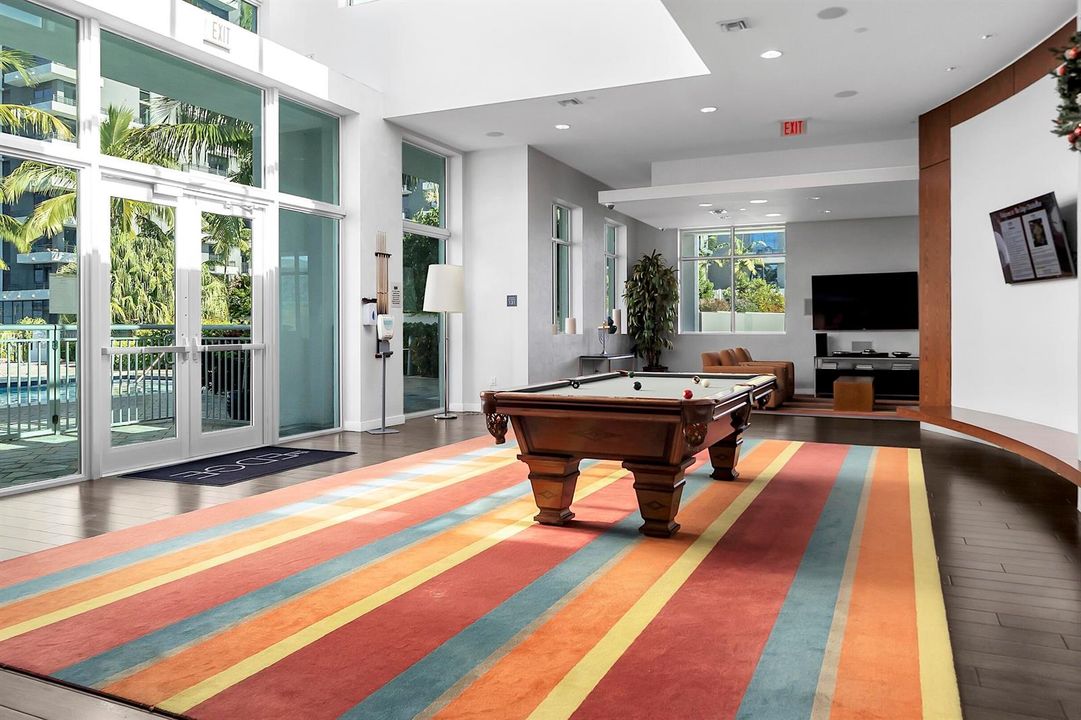 300 S. Australian Ave # 618 - 511