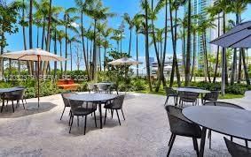 For Sale: $1,075,000 (2 beds, 3 baths, 1143 Square Feet)