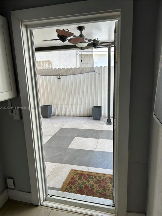 В аренду: $3,300 (3 спален, 2 ванн, 1500 Квадратных фут)