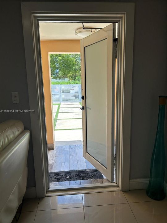 В аренду: $3,300 (3 спален, 2 ванн, 1500 Квадратных фут)