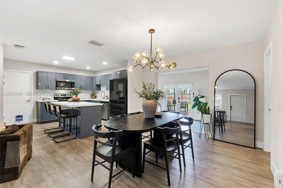 For Sale: $740,000 (3 beds, 2 baths, 1577 Square Feet)