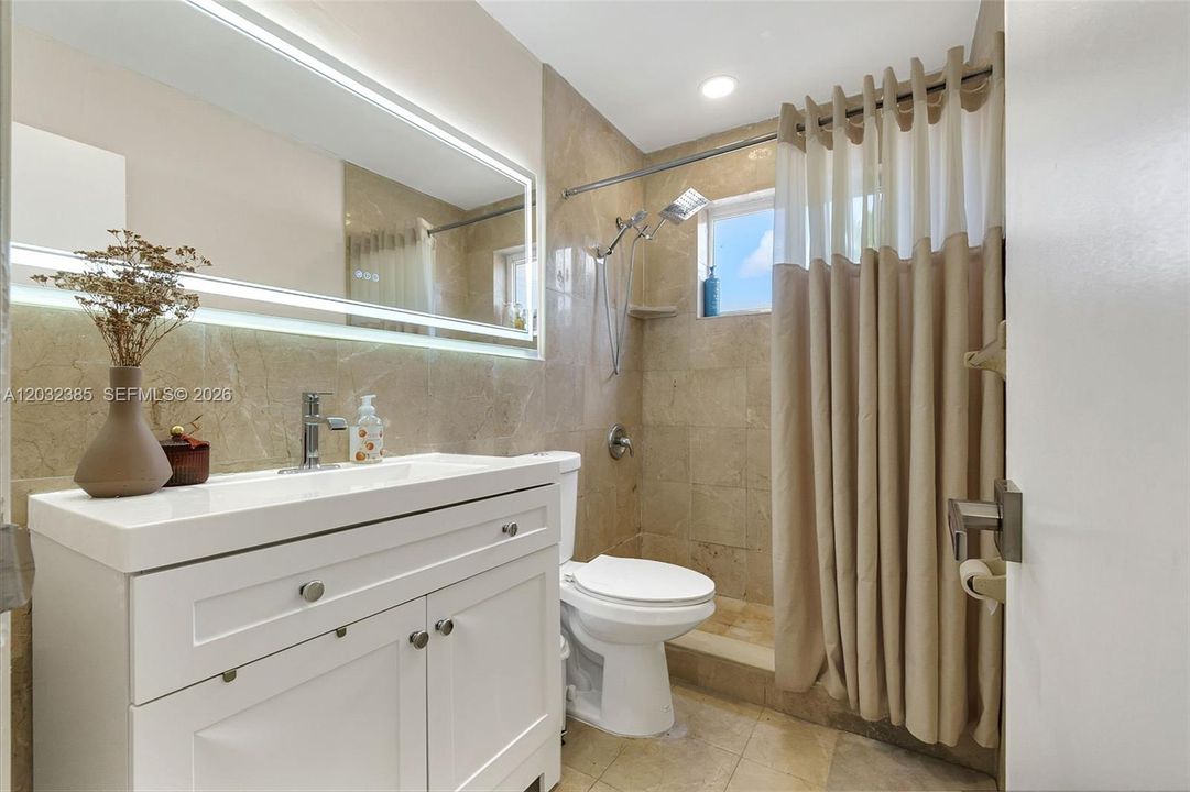 For Sale: $740,000 (3 beds, 2 baths, 1577 Square Feet)
