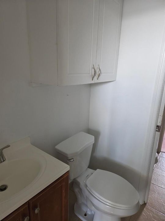 9949 SANDALFOOT APT 512 BATHROOM 2