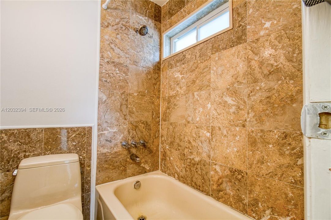 For Rent: $2,900 (2 beds, 2 baths, 1060 Square Feet)