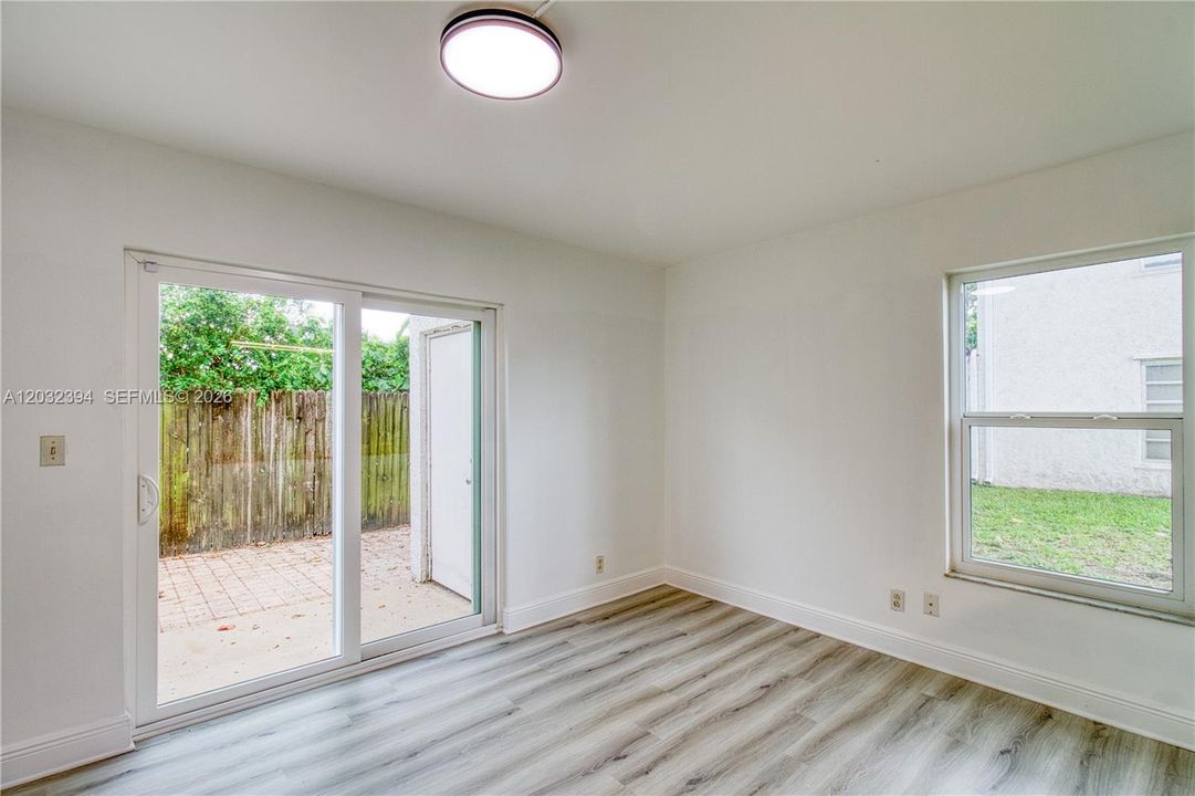 For Rent: $2,900 (2 beds, 2 baths, 1060 Square Feet)