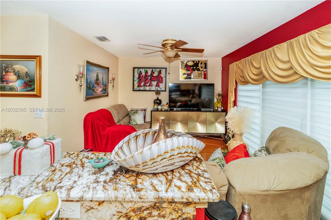 For Sale: $474,900 (3 beds, 2 baths, 1520 Square Feet)