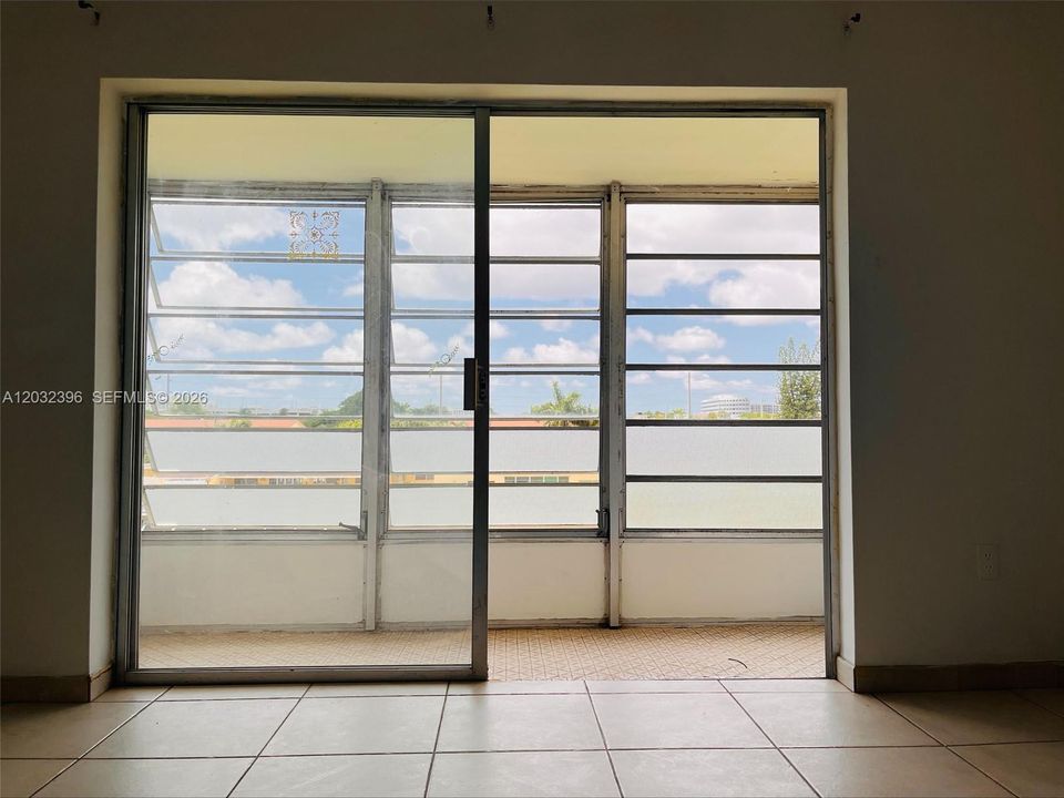 For Sale: $250,000 (1 beds, 1 baths, 0 Square Feet)