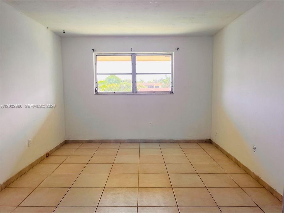 For Sale: $250,000 (1 beds, 1 baths, 0 Square Feet)