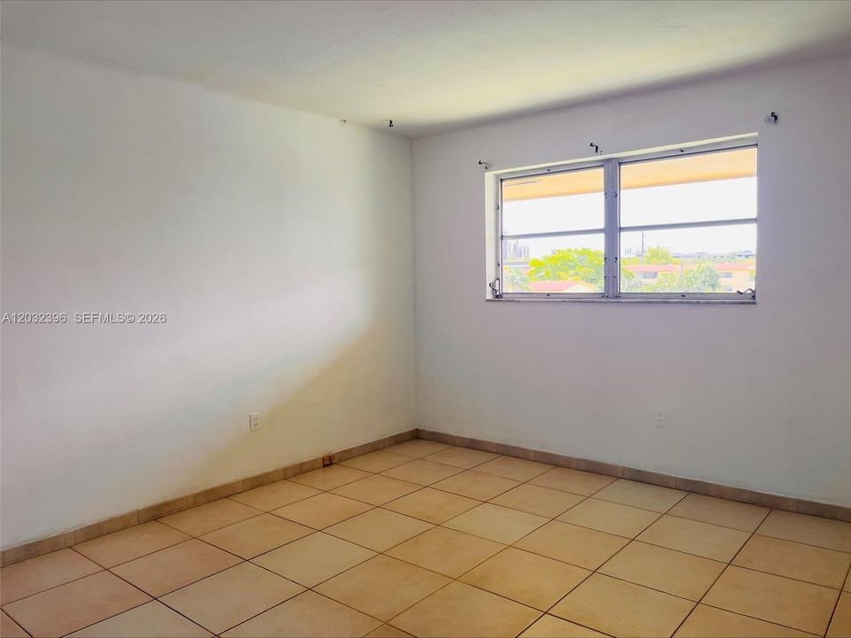 For Sale: $250,000 (1 beds, 1 baths, 0 Square Feet)