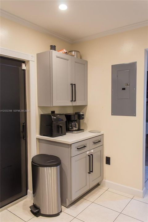 For Sale: $380,000 (3 beds, 2 baths, 1518 Square Feet)