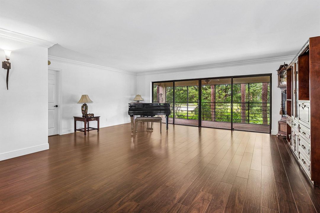 011-6462AspenGlenCircle-BoyntonBeach-FL-