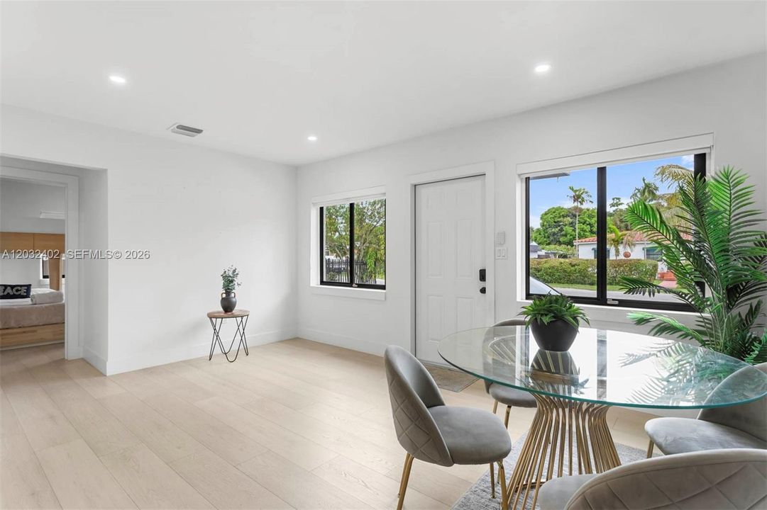 For Rent: $4,199 (3 beds, 2 baths, 1482 Square Feet)