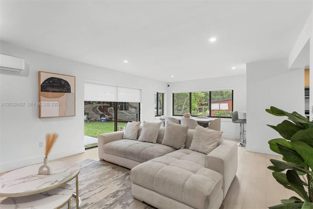 For Rent: $4,199 (3 beds, 2 baths, 1482 Square Feet)