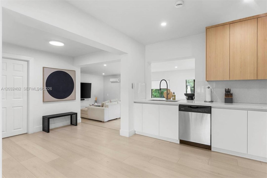 For Rent: $4,199 (3 beds, 2 baths, 1482 Square Feet)