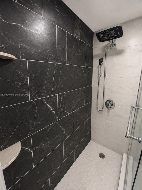 For Sale: $135,000 (1 beds, 1 baths, 320 Square Feet)